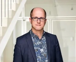 Studiendekan Prof. Dr. Hendrik Hakenes.webp